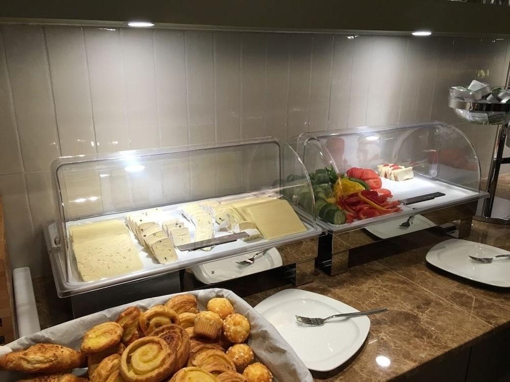 The Frankfurt Hotel Франкфурт на Майн Екстериор снимка